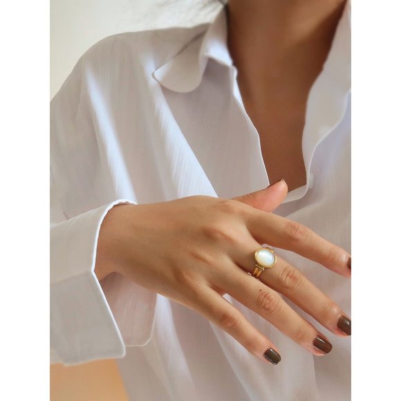 RESTOCKED!! Gia Ring - Picture 6 of 7